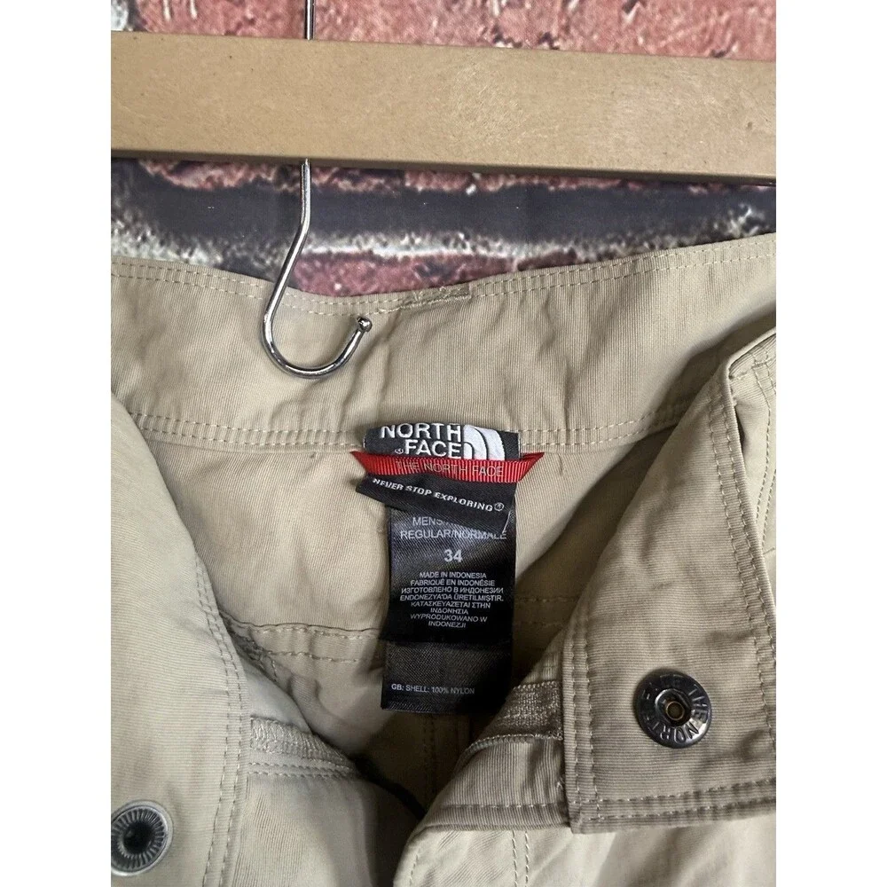The North Face Mens Khaki Cargo Outdoor Shorts Size 34 Hiking
